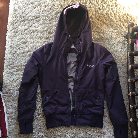 Bench purple coat - Picture 1 of 4